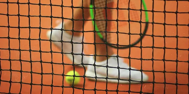 Wie kann ein Tennismatch nach geraden Sätzen beendet werden?